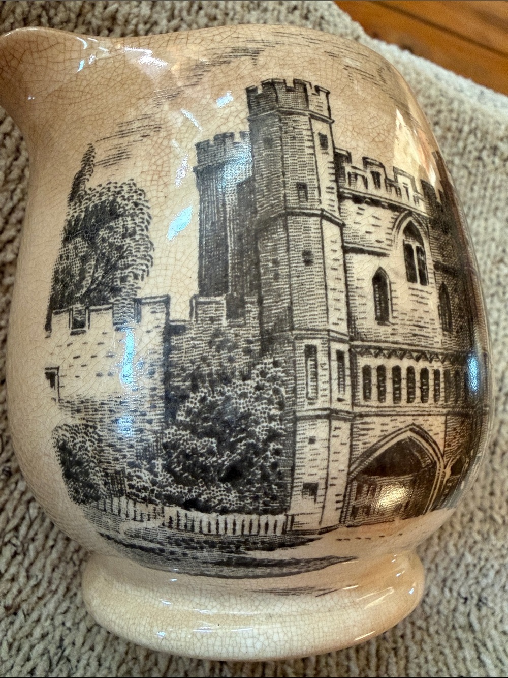 Gray’s Pottery England decorated antique cream pitcher. Battle Abbey Sussex. - Picture 6 of 10